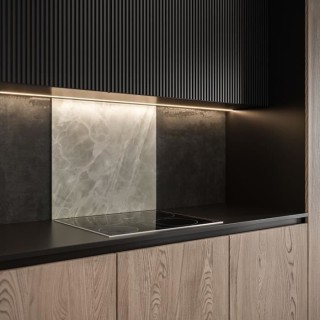 Saint-Gobain Fond de hotte en verre ONYX gris obtenu par Impression di