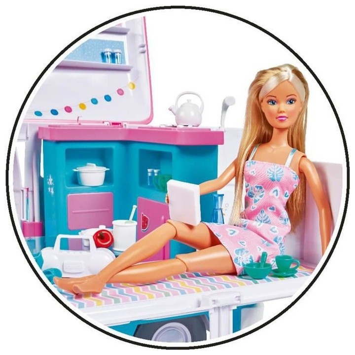 Poupée mannequin 29cm Steffi love et son camping car qui s'ouvre