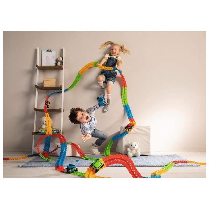 FleXtreme Set Decouverte - Circuit voiture - 4,40 metres de long - SMO
