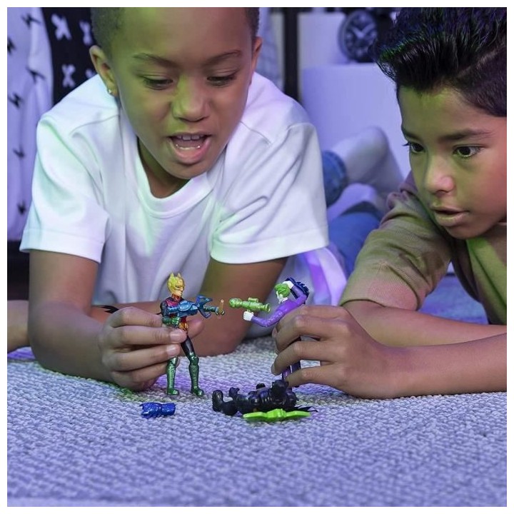 BATMAN Figurine 10cm - Modele aléatoire