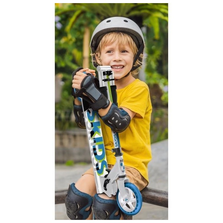 STAMP Trottinette pliable 6'' SKIDS CONTROL