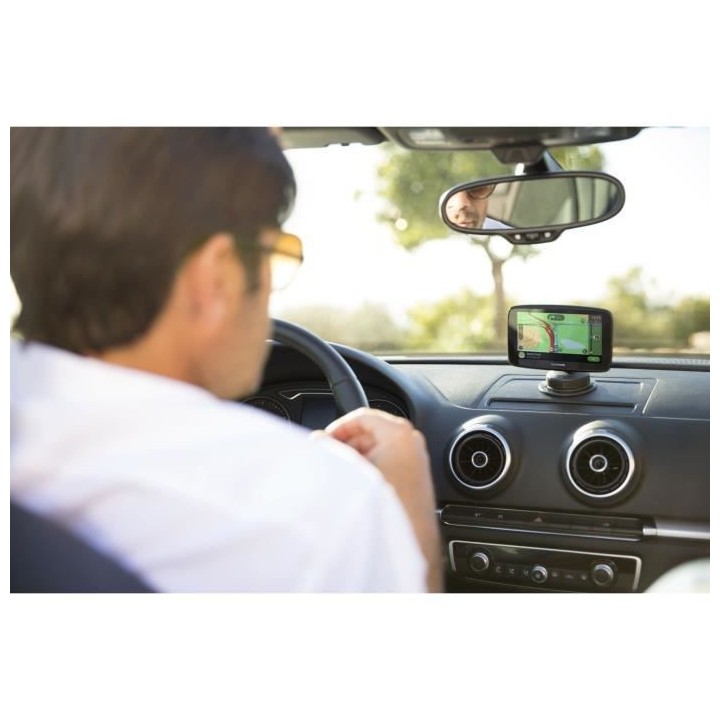 TomTom GO Essential 5'' - GPS auto 5 pouces, cartographie Europe 49, W
