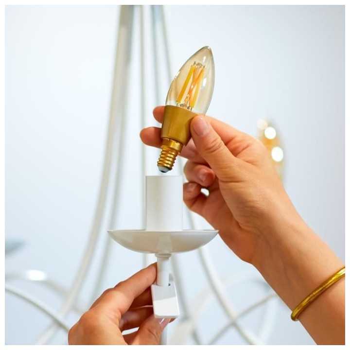 WiZ Ampoule connectée flamme Blanc variable E14 25W