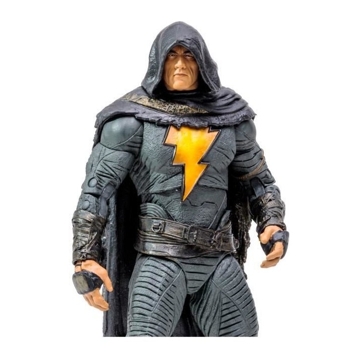 Figurine McFarlane BANDAI DC Black Adam (costume avec cape) - 17 cm -