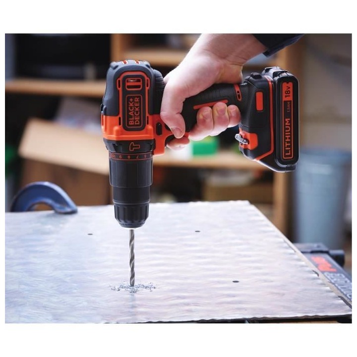 Perceuse a percussion sans-fil 18V BLACK+DECKER (Livrée avec 2 Batter