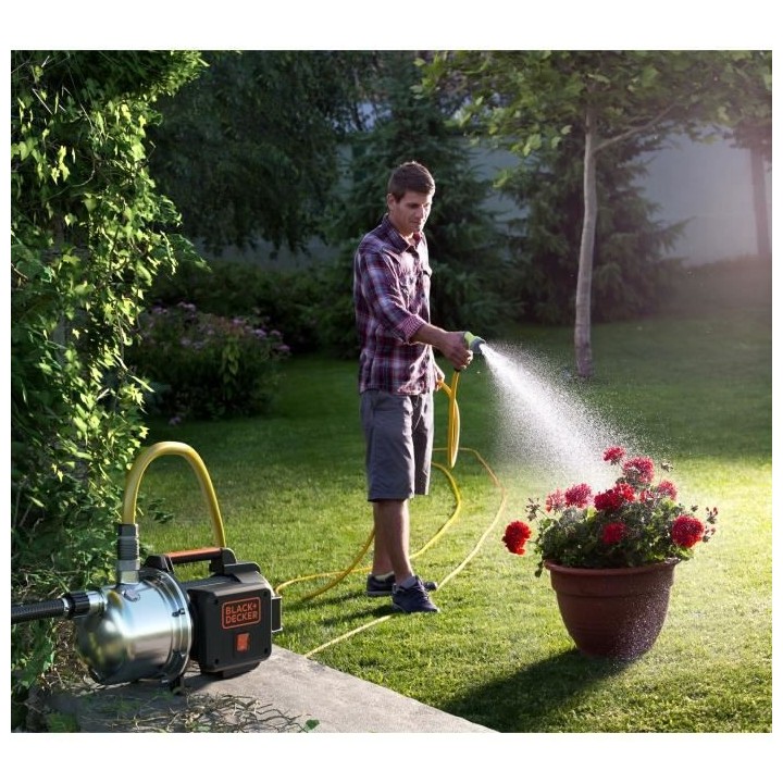 BLACK + DECKER - Pompe d'arrosage 1100 W a jet d'eau