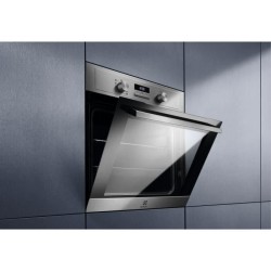 Four Encastrable Pyrolyse ELECTROLUX EOF4P02X - Tournebroche - A+ - Chaleur pulsée - 72 L - Porte Froide - 60 cm