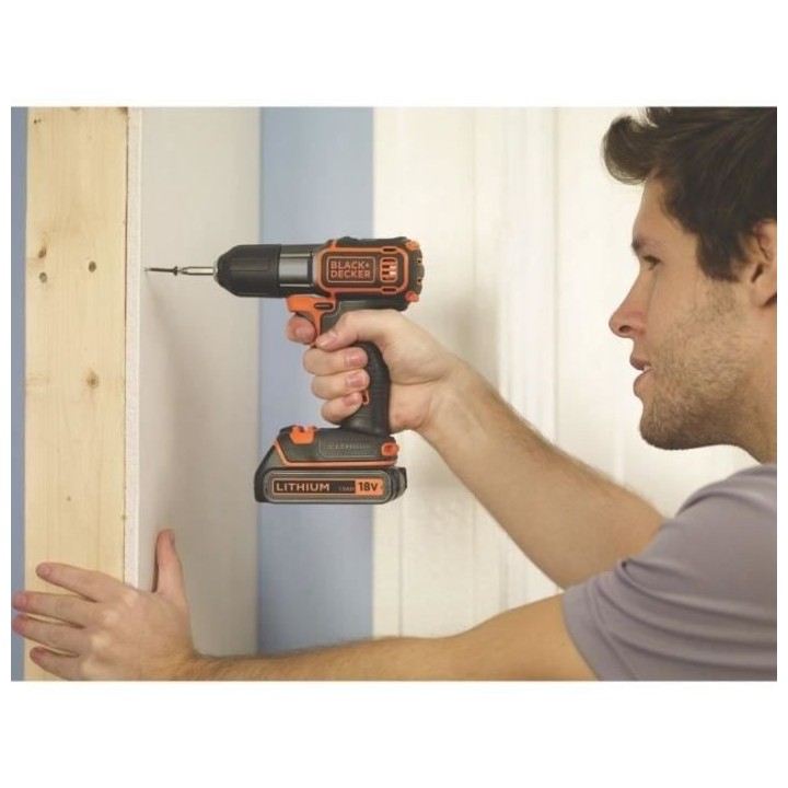 Perceuse-visseuse Autosense sans-fil 18V BLACK+DECKER (En coffret orga