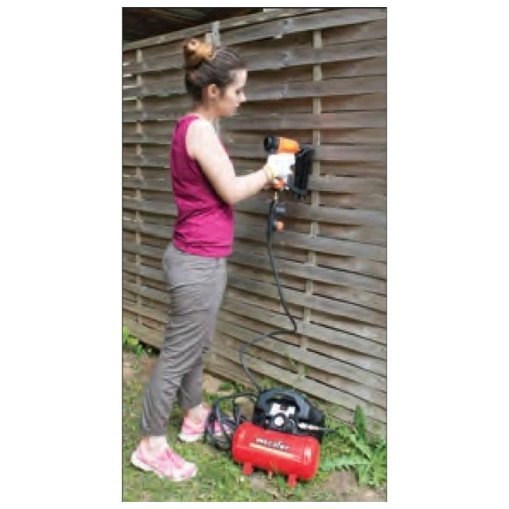 MECAFER Compresseur d'air NEW VENTO 6 L 1,5 CV 8 bar - Avec 3 accessoi