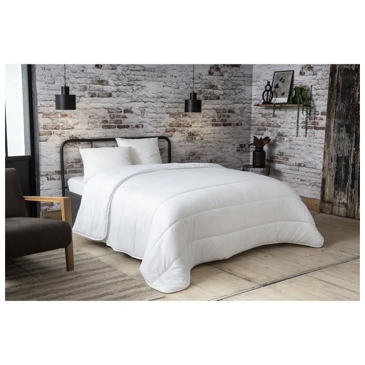Couette Douceur Auvergnate - 220 x 240 cm - Chaude - 2 personnes - ABE