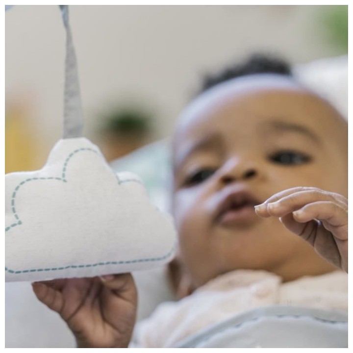 Ity by Ingenuity™ Transat bébé matelassé avec arche de jeux - Bou