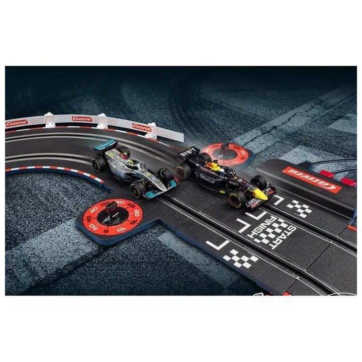 Circuit de course électrique CARRERA GO!!! Formule 1 Mercedes et Red