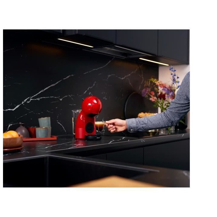 KRUPS Nescafé Dolce Gusto Machine a café YY4580FD + 3 boites de caf