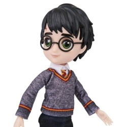 WIZARDING WORLD - POUPÉE 20 CM HARRY POTTER - 6061836 - Poupée articulée Avec uniforme Pourdlard avec 5 points d'articulation