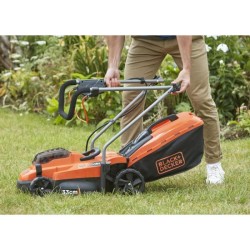 Tondeuse sur batterie 18V 33cm de coupe BLACK+DECKER BCMW3318N-XJ - Livré sans batterie ni chargeur