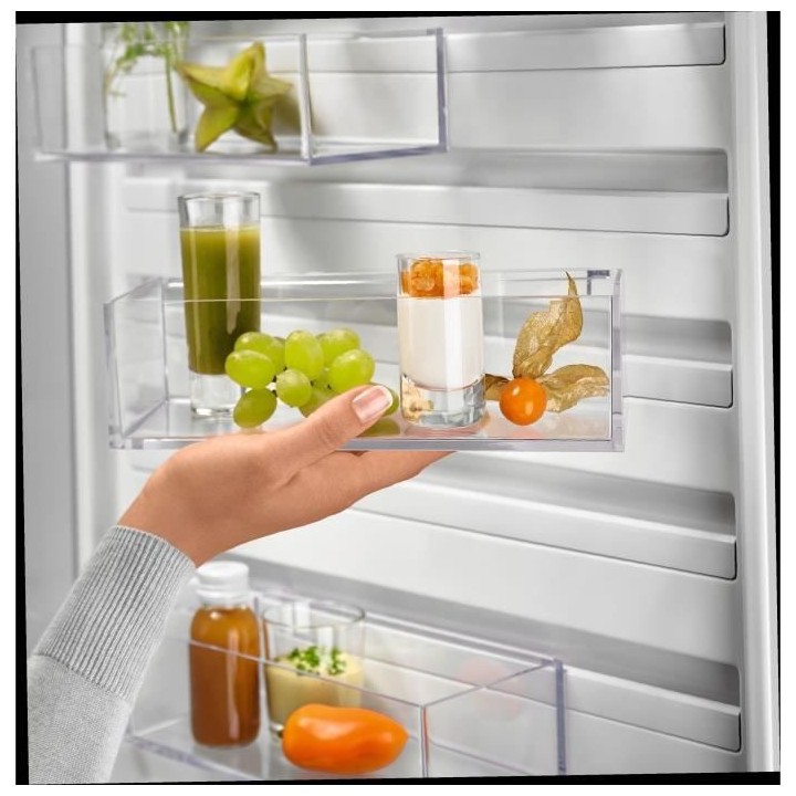 Réfrigérateur Combiné ELECTROLUX LNC7ME34X1 - 2 portes - 366 L (266