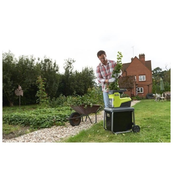 Pack RYOBI RSH3045UXL composé d'un broyeur RSH3045U + Gants de jardin