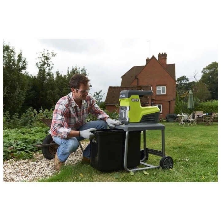 Pack RYOBI RSH3045UXL composé d'un broyeur RSH3045U + Gants de jardin
