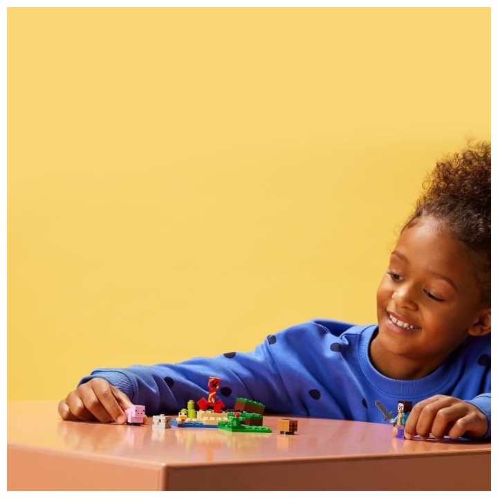 LEGO 21177 Minecraft L'embuscade du Creeper, Set avec Minifigures Stev