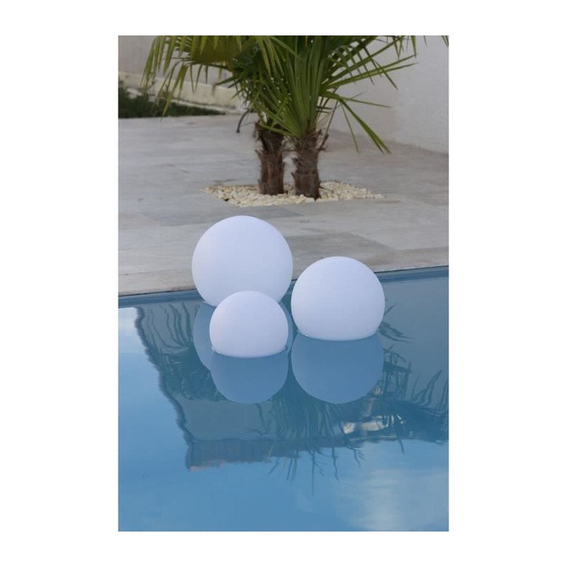 Eclairage extérieur solaire décoratif SolarFloat 20 - Boule Ø20 cm - Télécommande - 16 couleurs au choix