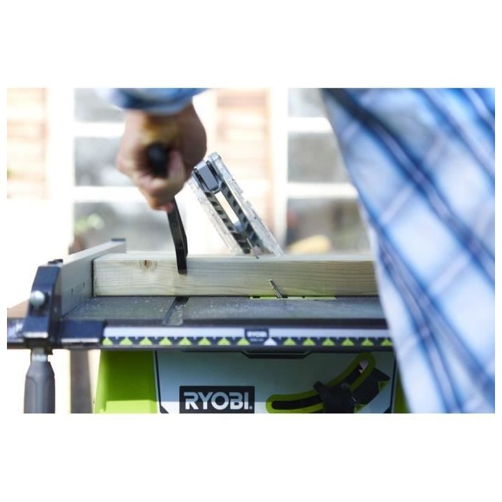 RYOBI Scie sur table RTS1800ES - 1800W - Ø 254 mm