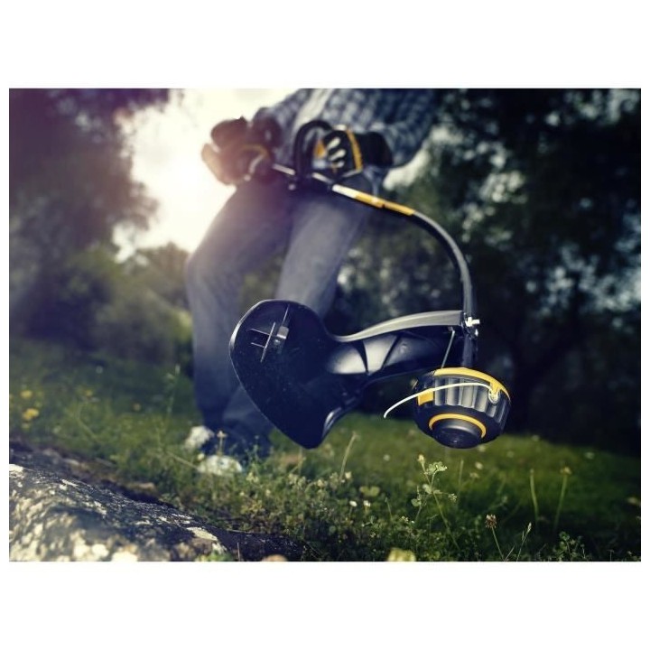 Coupe-bordure thermique MCCULLOCH - TRIMMAC - 25 cc - 40 cm - Réservo