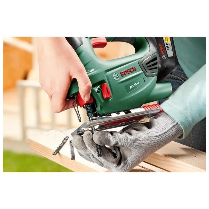 Scie sauteuse sans-fil Bosch - PST 18V LI (Livrée avec 1 batterie 18V