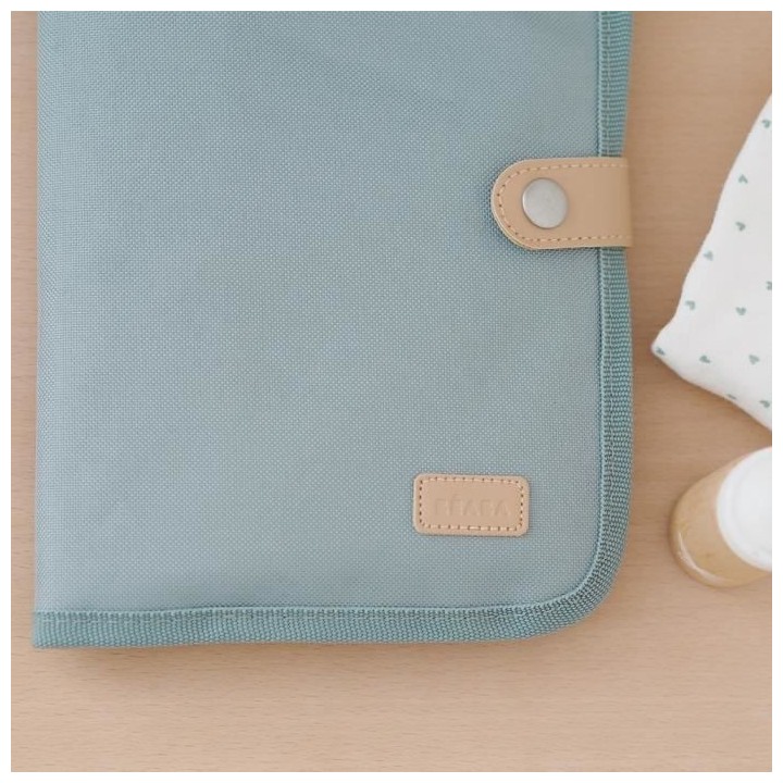 BEABA, Protege carnet de santé vert sauge