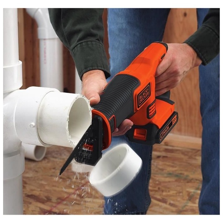 Scie sabre sans-fil 18V BLACK+DECKER - Débattement : 22 mm Lame de 15