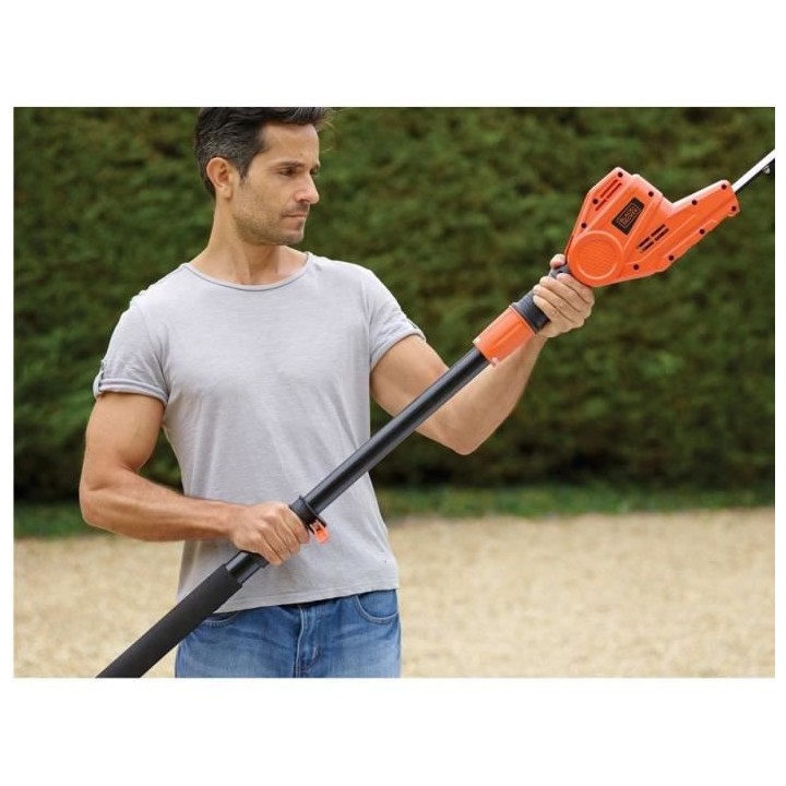 Taille-haies électrique longue portée BLACK+DECKER - 550W - 51 cm