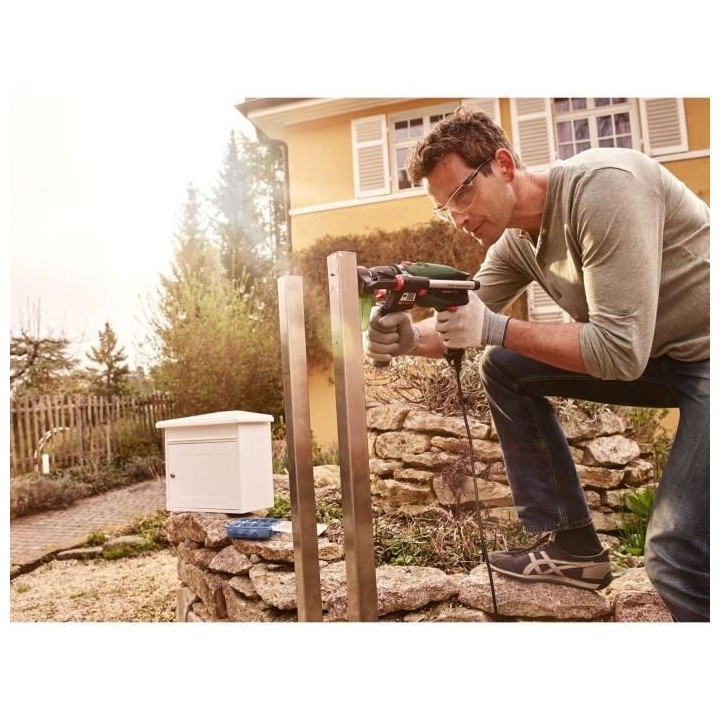 BOSCH Perceuse a percussion UniversalImpact 700 + DA - 700 W