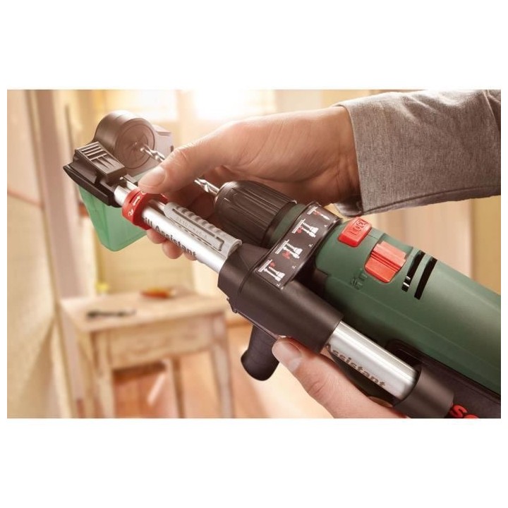 BOSCH Perceuse a percussion UniversalImpact 700 + DA - 700 W