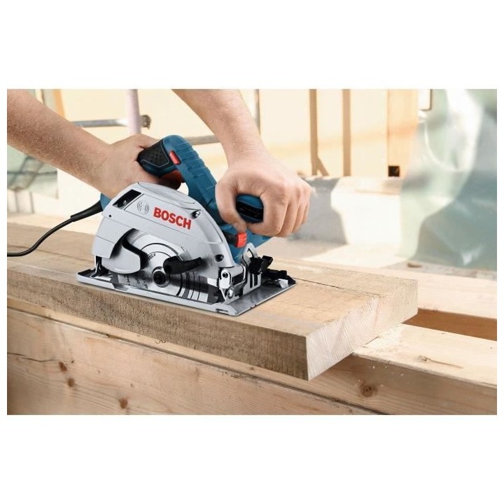 Scie circulaire BOSCH PROFESSIONAL - GKS 165 en boite carton avec 1 la