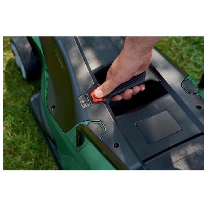 BOSCH Tondeuse électrique UniversalRotak 450 - 35cm 1300 W