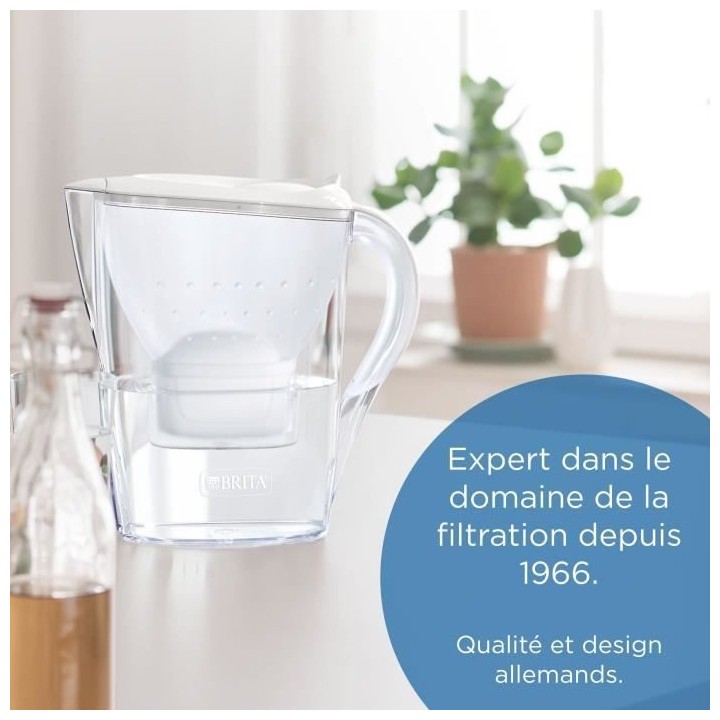 BRITA Carafe filtrante Marella rouge (2,4L) inclus 1 cartouche filtran