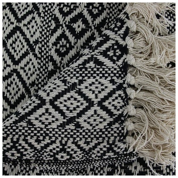 THE HOME DECO FACTORY Plaid Ethnique Frange Motif Carreaux - 120 x 150