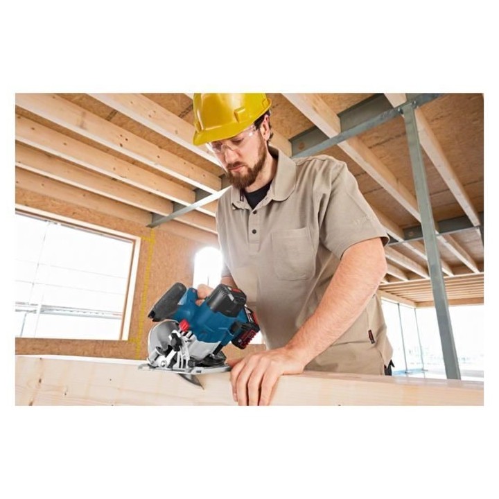 Scie circulaire sans fil GKS 18V-LI solo Carton Bosch Professional 060