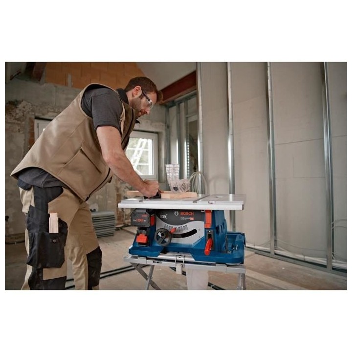 scie table bosch professional GTS 18V + Table de travail GTA 56