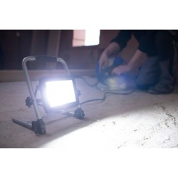 Projecteur LED portable EL 4050 M BRENNENSTUHL - 1.5m - 4500 lm - Utilisation Intérieure et Extérieure