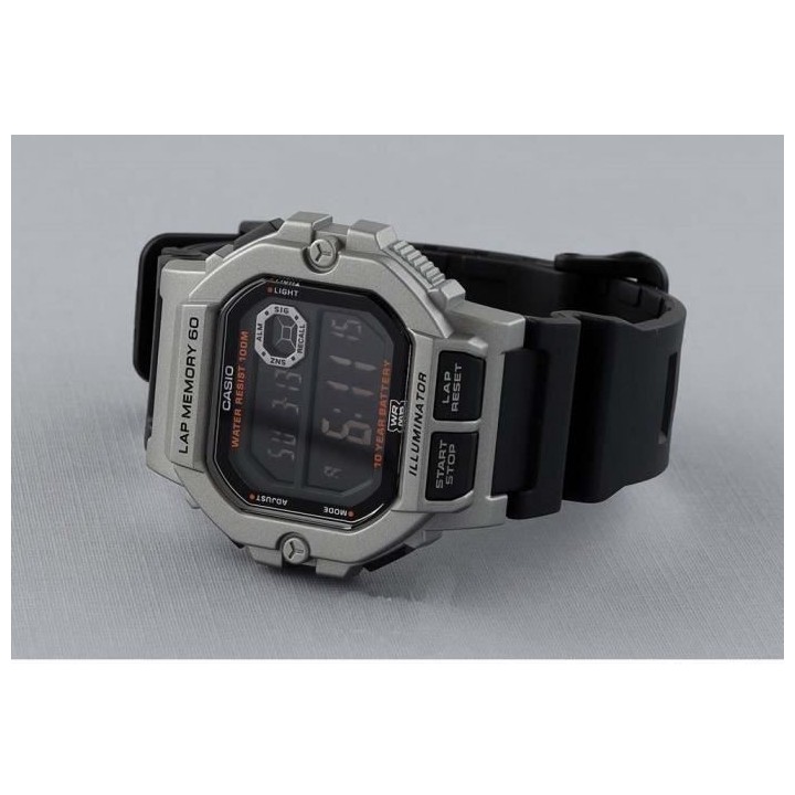 Montre - CASIO - Sport - Noir et Argent résine acier