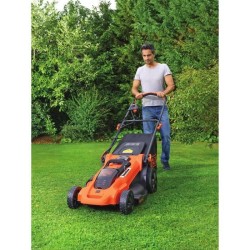 Tondeuse Autosense sur batterie 48cm de coupe BLACK+DECKER CLMA4820L2 - Livré avec 2 batteries 36V 2,0Ah