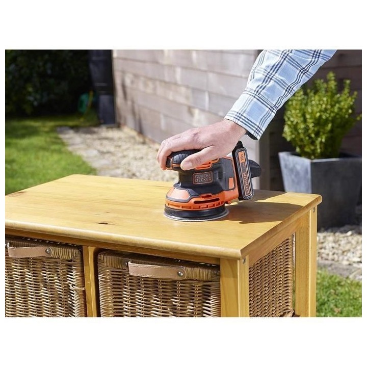 Ponceuse excentrique sans-fil 18V BLACK+DECKER (Livrée sans Batterie