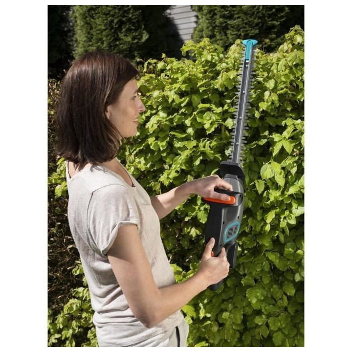 Taille-haies a batterie GARDENA - EasyCut Li-14/40 - 14,4V - 40 cm - P