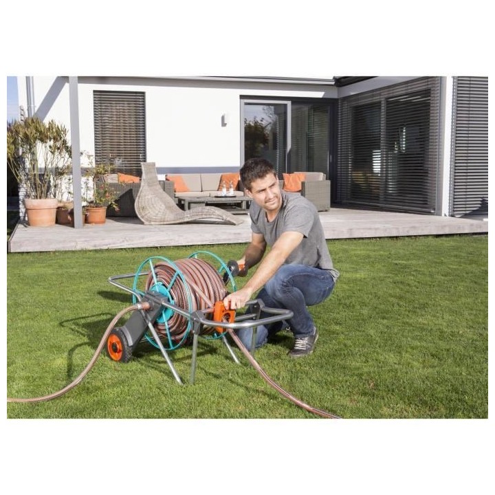 GARDENA Dévidoir métal sur roues 100 – Haute stabilité – Longue