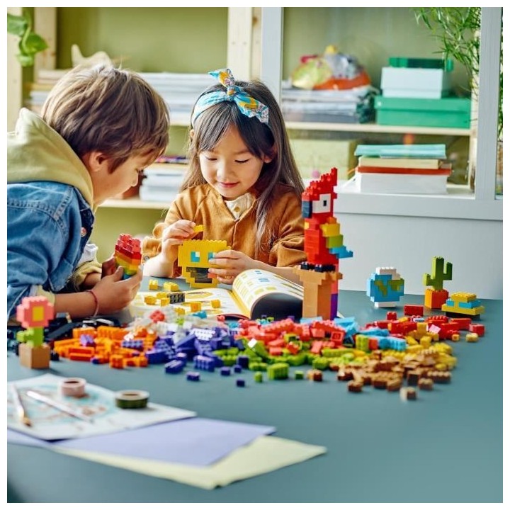 LEGO Classic 11030 Briques a Foison, Jouet Briques avec Perroquet, Fle