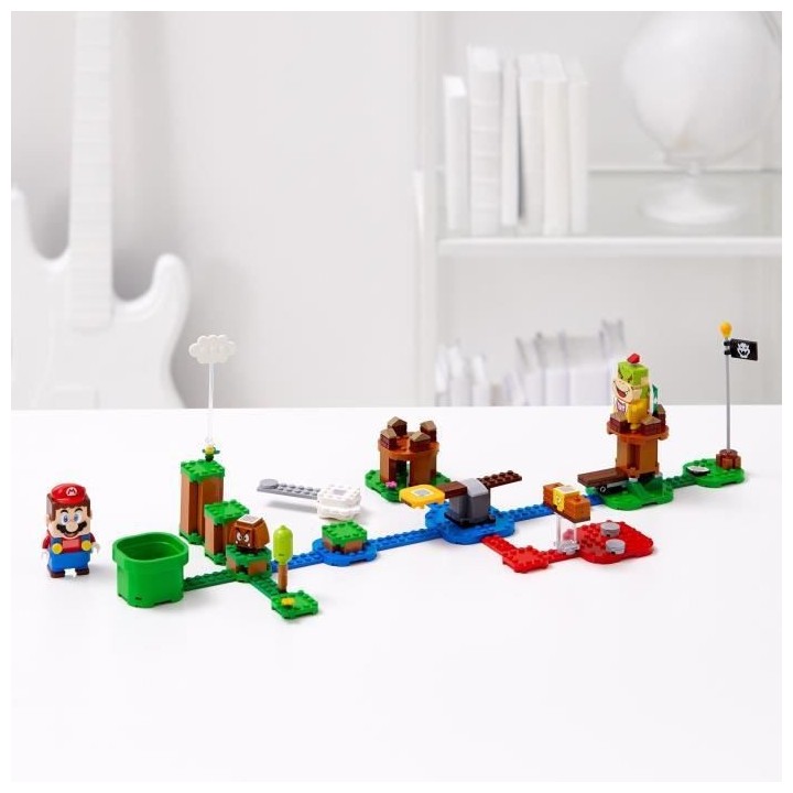 LEGO Super Mario 71360 Pack de Démarrage Les Aventures de Mario, Joue
