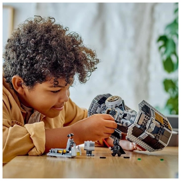 LEGO Star Wars 75347 Le Bombardier TIE, Maquette Vaisseau avec Figurin