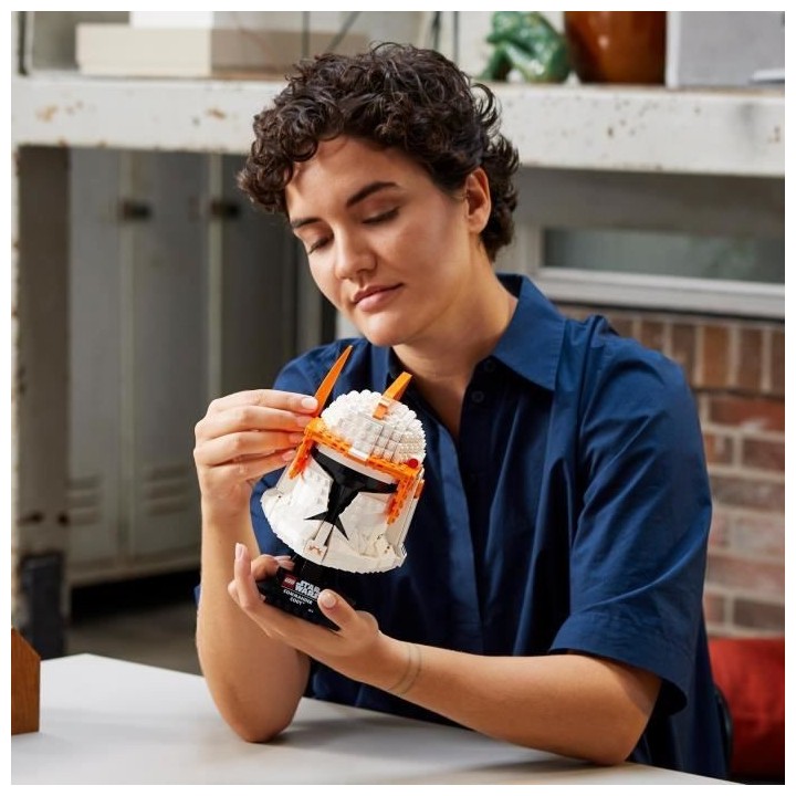 LEGO Star Wars 75350 Le Casque du Commandant Clone Cody, Maquette pour