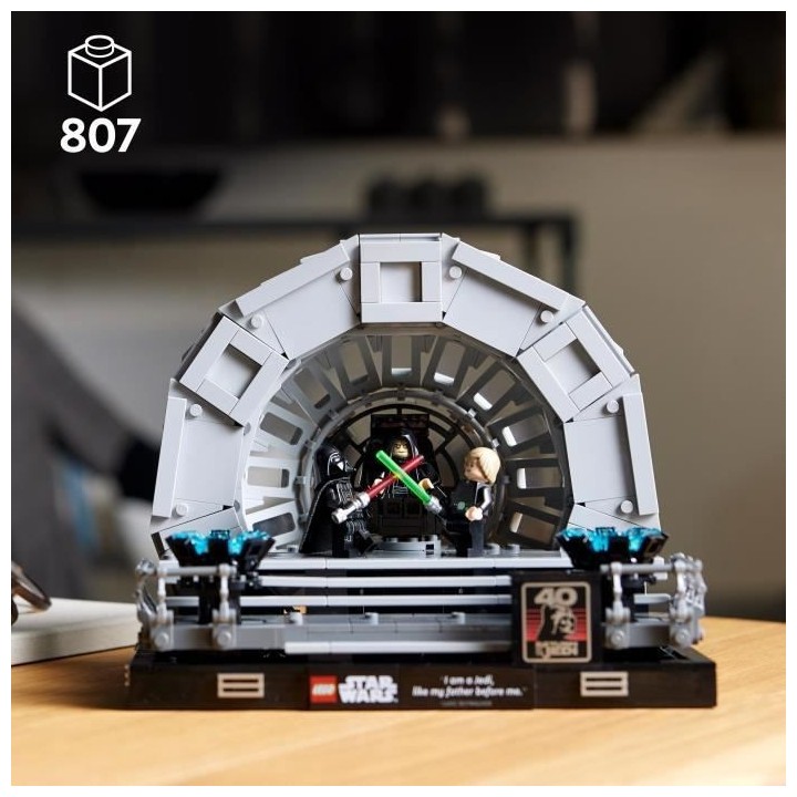 LEGO Star Wars 75352 Diorama de la Salle du Trône de l'Empereur, Maqu