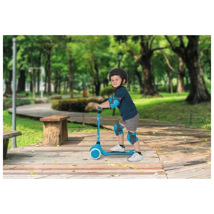 MONDO - Trottinette / Patinette 3 roues inversées - On and Go - Tripp